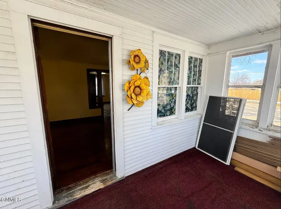 202 4th Avenue Sw, Jamestown, ND 58401 - #3