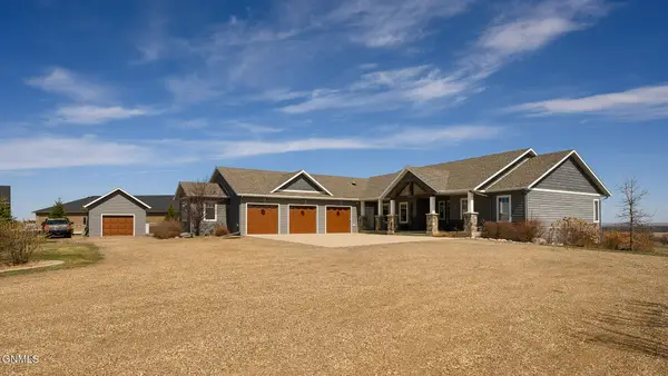 2363 Brome Lane N, Mandan, ND 58554