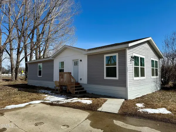 322 Bedford Boulevard, Bismarck, ND 58504