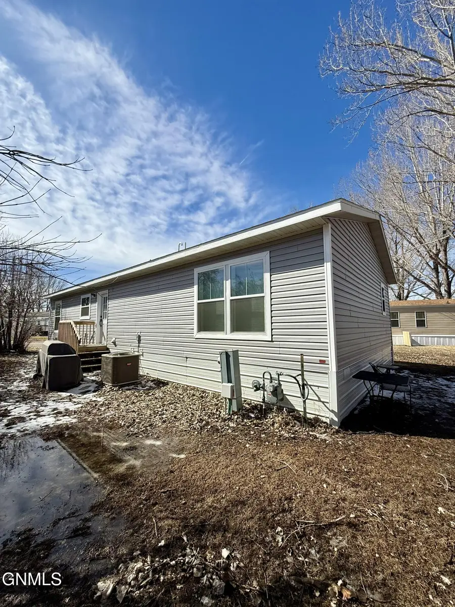 322 Bedford Boulevard, Bismarck, ND 58504 - #3
