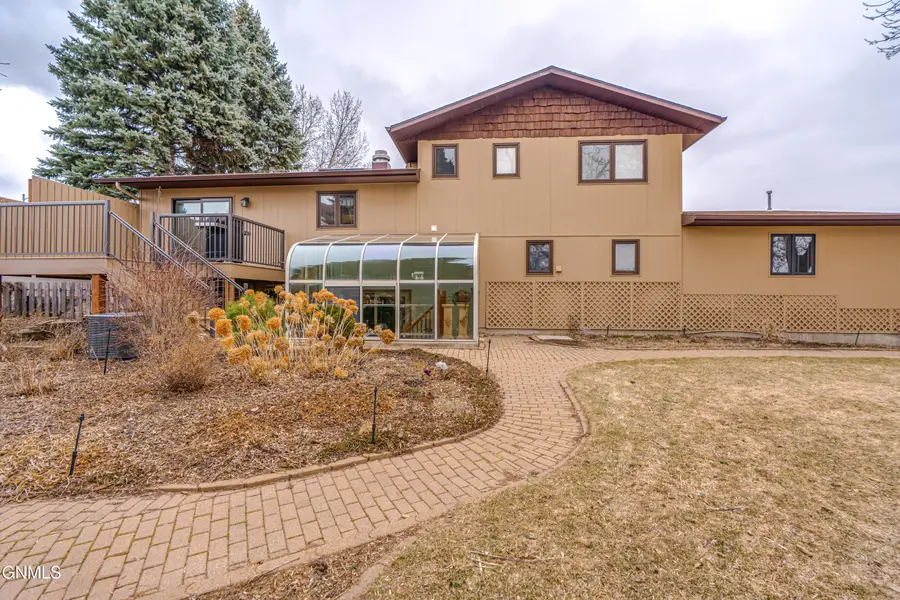 2062 Grimsrud Drive, Bismarck, ND 58501 - #2