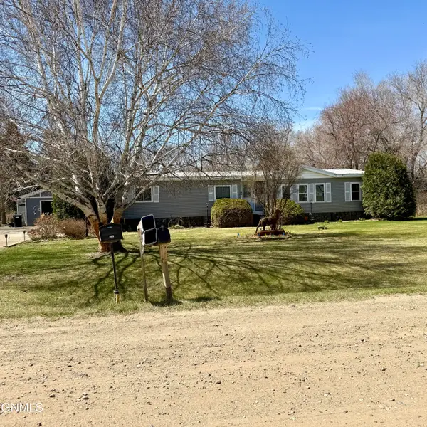 4007 2nd Avenue E, Williston, ND 58801
