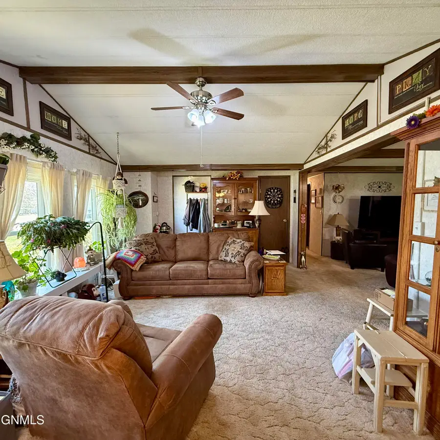 4007 2nd Avenue E, Williston, ND 58801 - #3