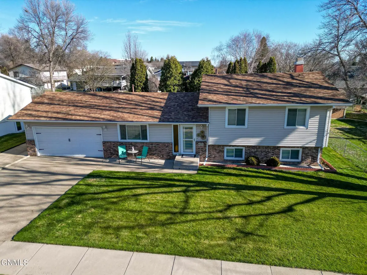 1840 Masterson Avenue, Bismarck, ND 58501 - #1