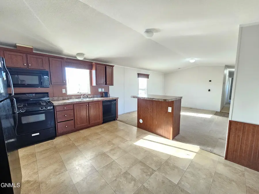 2215 33rd Terrace, Williston, ND 58801 - #3