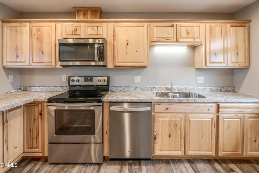 2531/2533 Avenue A E, Bismarck, ND 58501 - #2