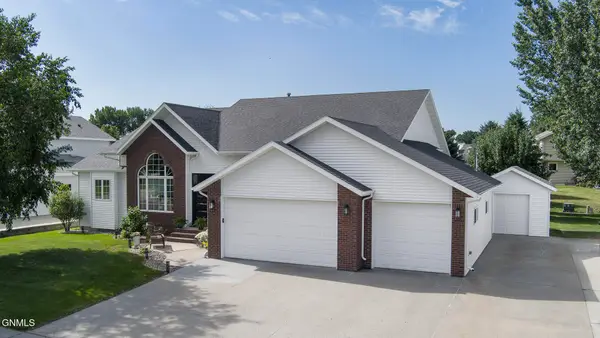 4809 Harbor Trail Se, Mandan, ND 58554