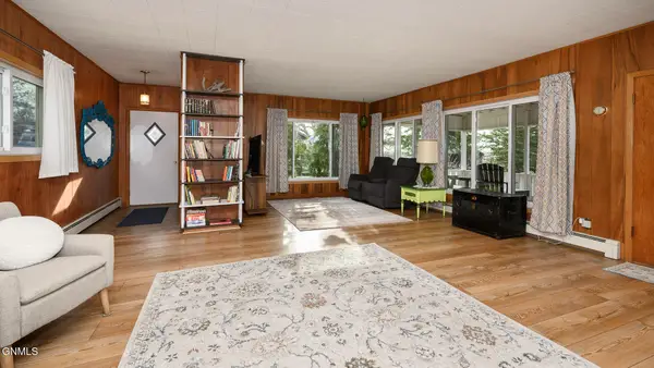 611 3rd Avenue Nw, Mandan, ND 58554