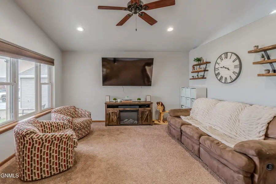 2949 Mcnally Street, Lincoln, ND 58504 - #2