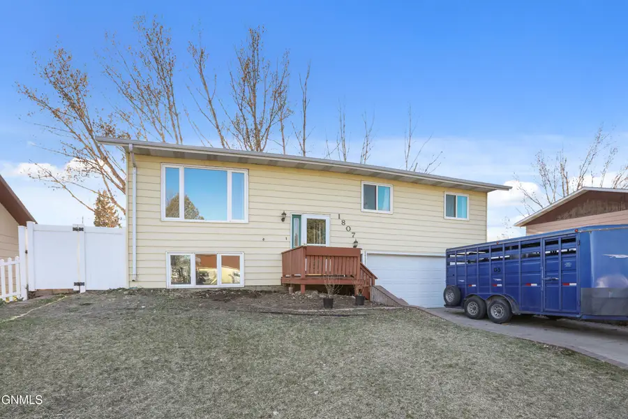 1807 8th Avenue E, Williston, ND 58801 - #2