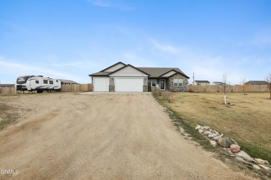 13668 Cherry Street Nw, Williston, ND 58801 - #3