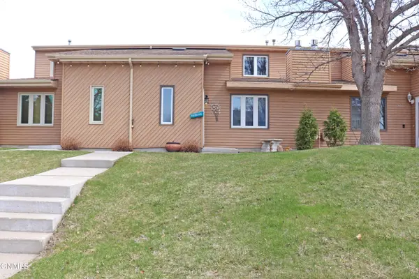 1510 Cimarron Drive, Bismarck, ND 58503