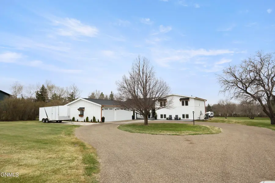 3115 11th Avenue E, Williston, ND 58801 - #2