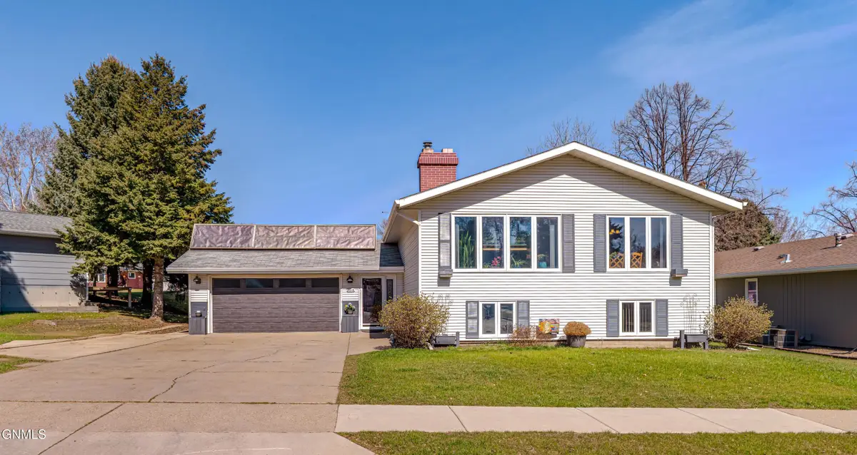 2018 Grant Drive, Bismarck, ND 58501 - #1