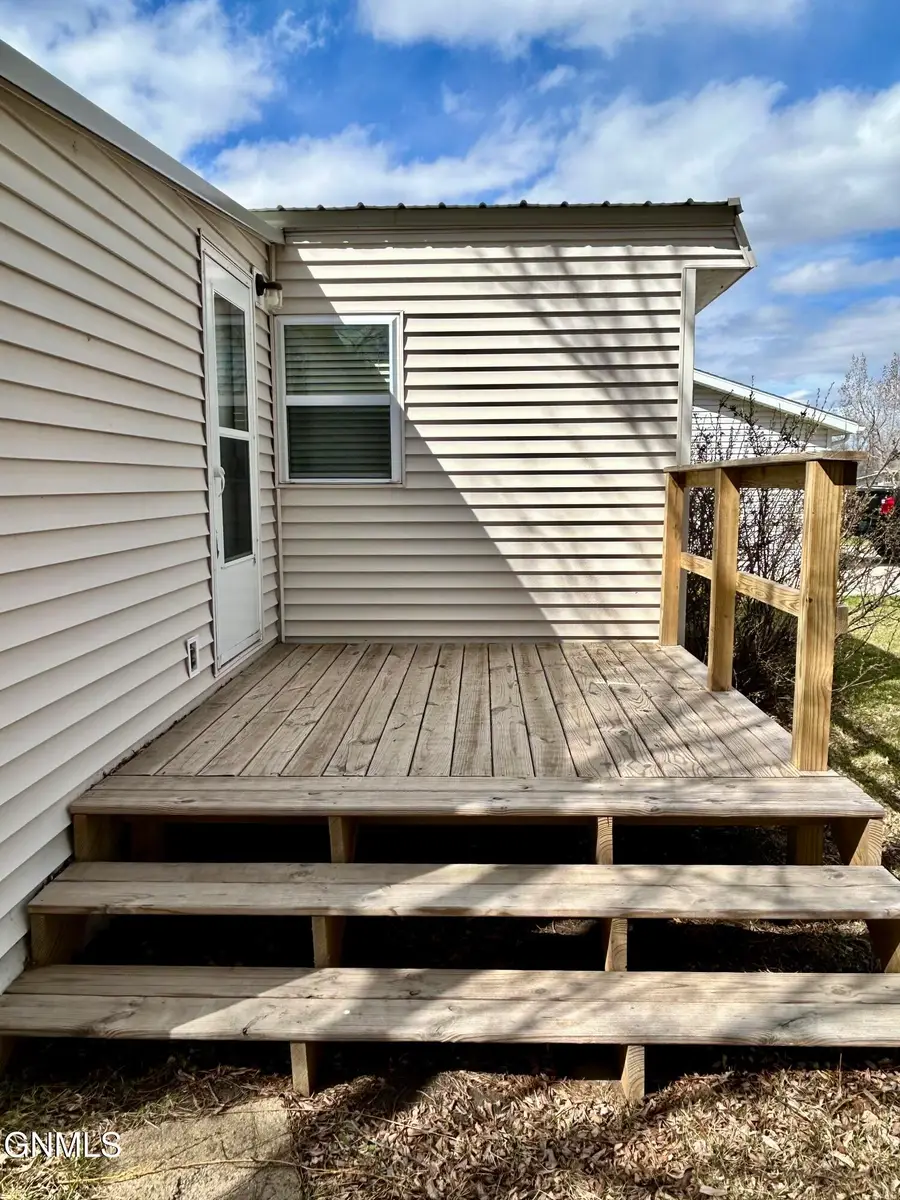 530 Becker Street, Turtle Lake, ND 58575 - #2