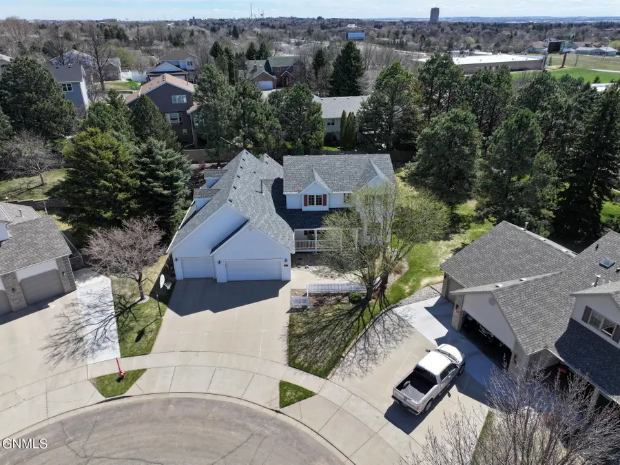 2533 Sharps Place, Bismarck, ND 58503 - #2