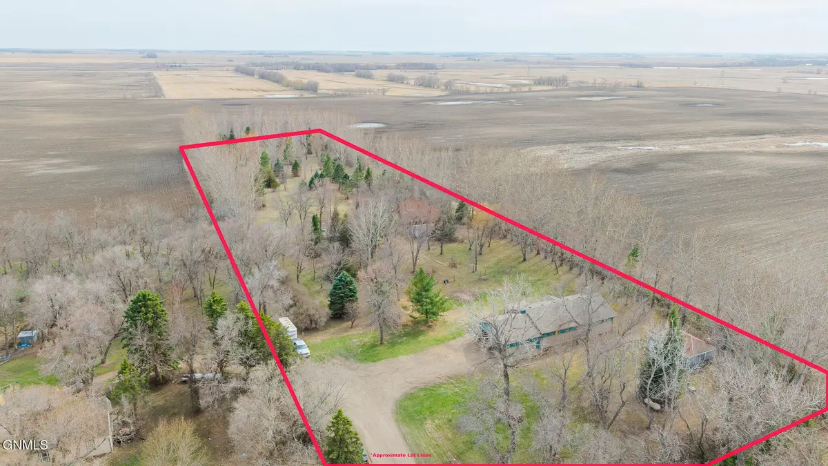 3825 86 1/2 Avenue Se, Jamestown, ND 58401 - #1