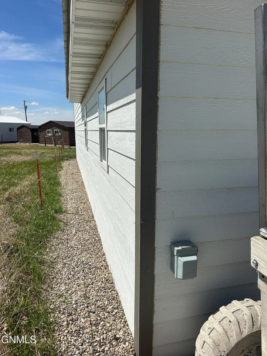 4289 Lakeshore Drive S, Wishek, ND 58495 - #3