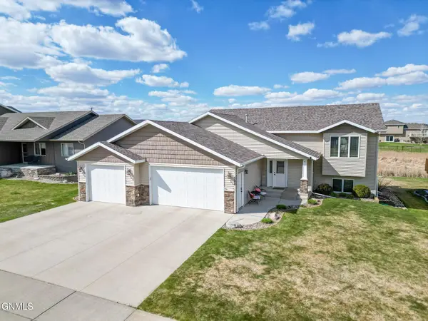 502 Granite Drive, Bismarck, ND 58503