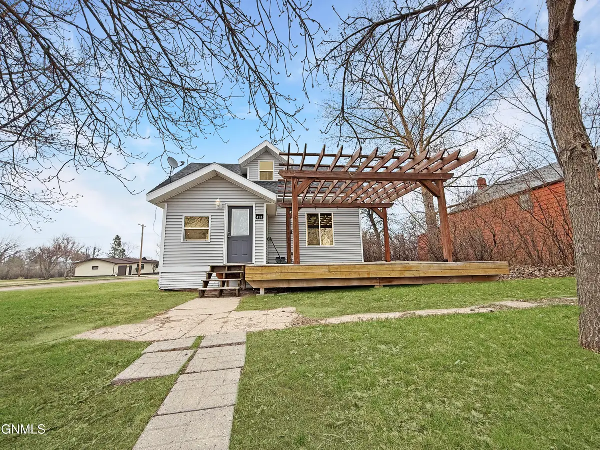 410 Main Street, Columbus, ND 58727 - #1