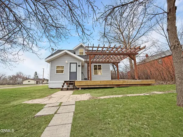 410 Main Street, Columbus, ND 58727