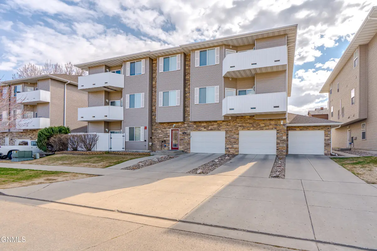 1204 Owens Avenue #7, Bismarck, ND 58501 - #1