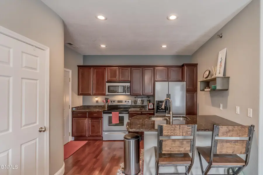 1204 Owens Avenue #7, Bismarck, ND 58501 - #3