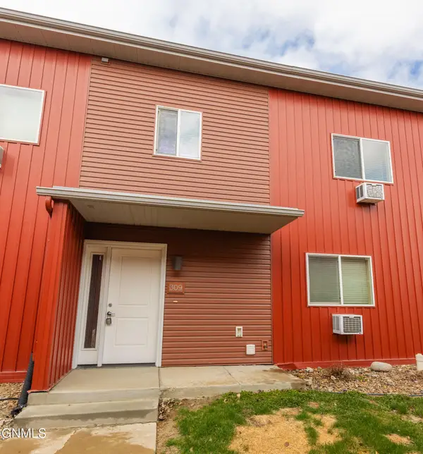 3202 17th Avenue W #309, Williston, ND 58801