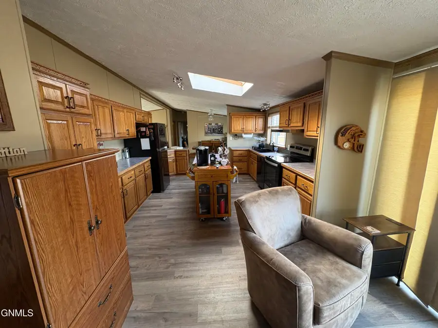 323 4th Street Sw, Ellendale, ND 58436 - #3