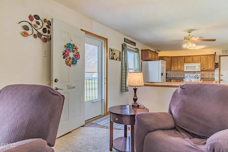 81 Benteen Drive, Lincoln, ND 58504 - #3