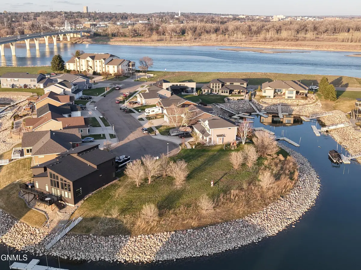 2207 Bridgeview Court, Mandan, ND 58554 - #1