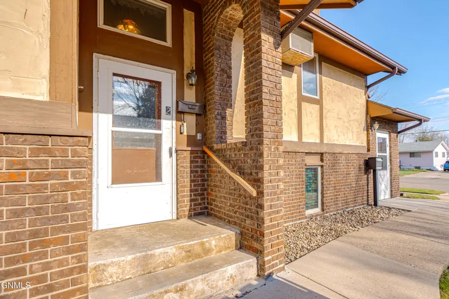 218 W Sweet Avenue #2, Bismarck, ND 58504 - #2