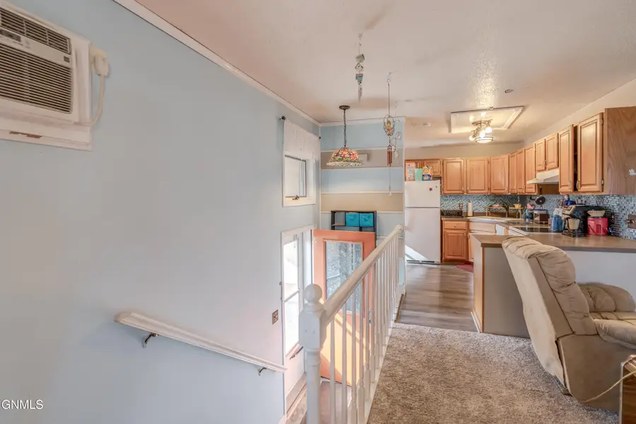 218 W Sweet Avenue #2, Bismarck, ND 58504 - #3