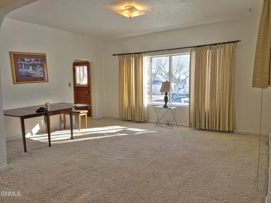 210 Welo Street N, Tioga, ND 58852 - #3