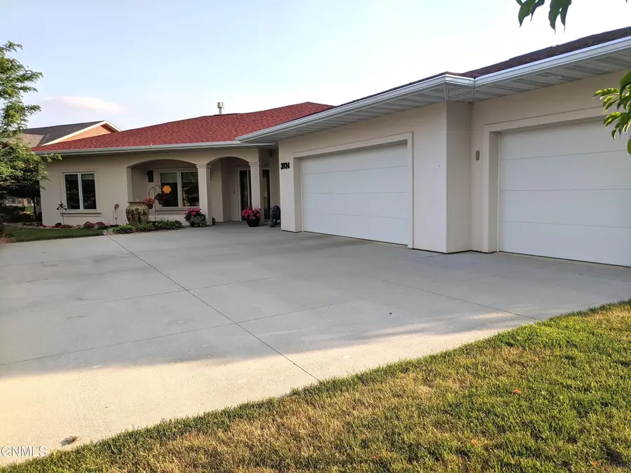 3924 Poseidon Loop, Bismarck, ND 58504 - #2
