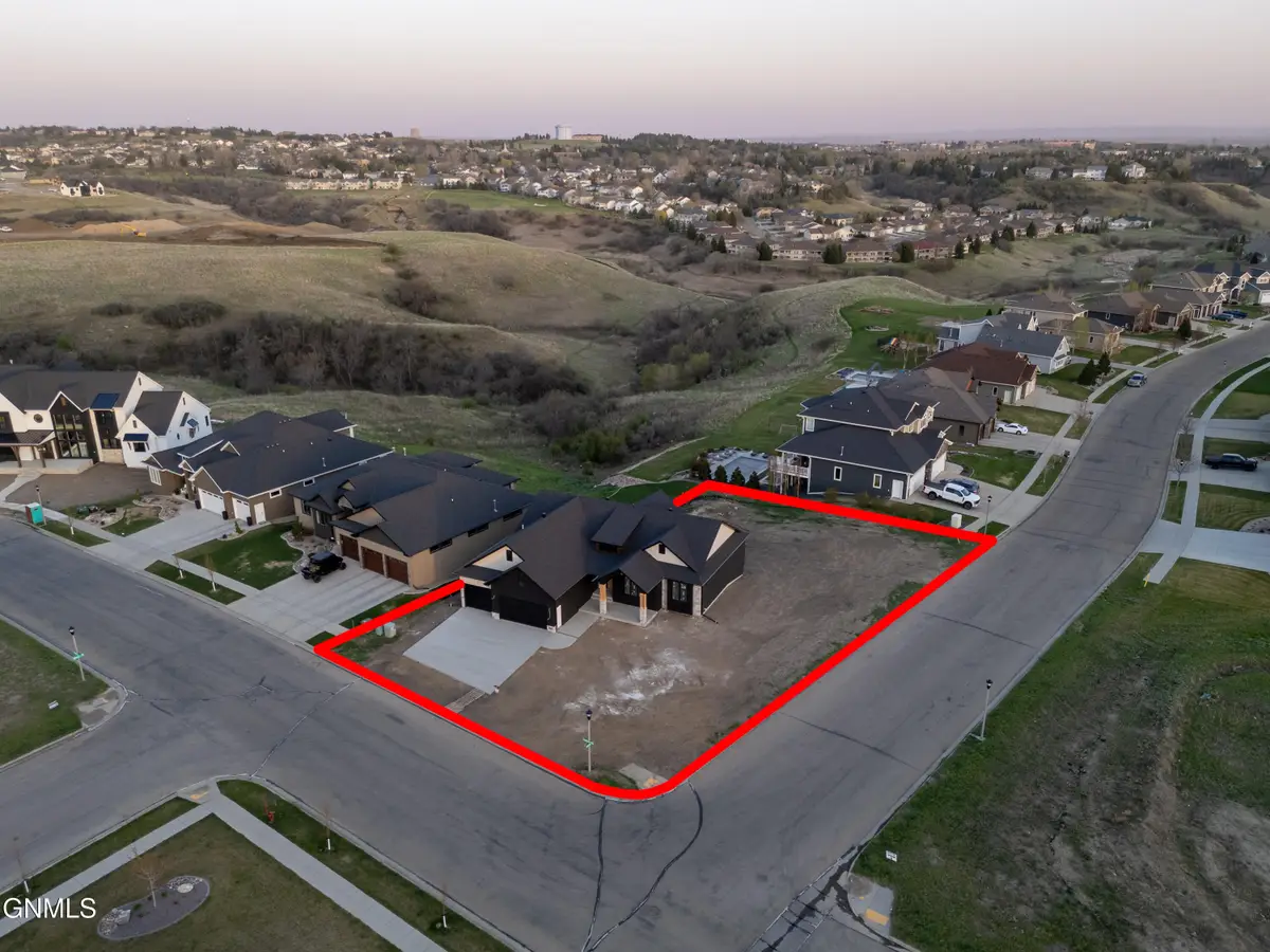 3821 Cogburn Road, Bismarck, ND 58503 - #1