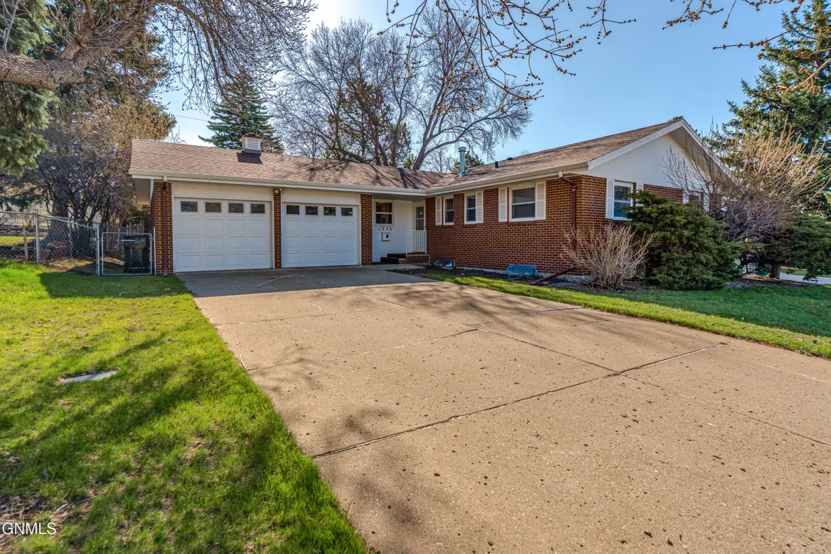 1323 Meredith Drive, Bismarck, ND 58501 - #1