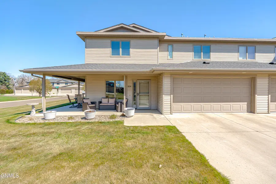 824 Compass Lane, Bismarck, ND 58504 - #2