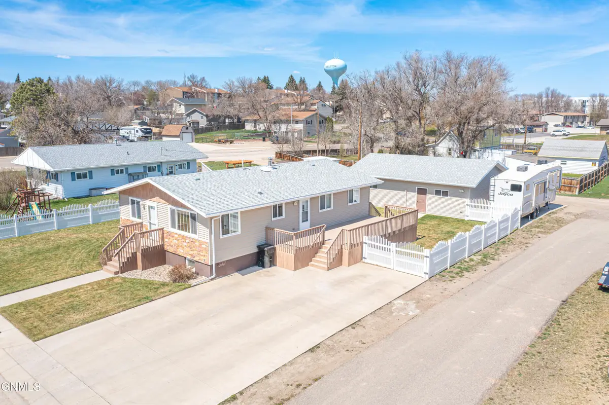 703 9th Street E, Williston, ND 58801 - #1