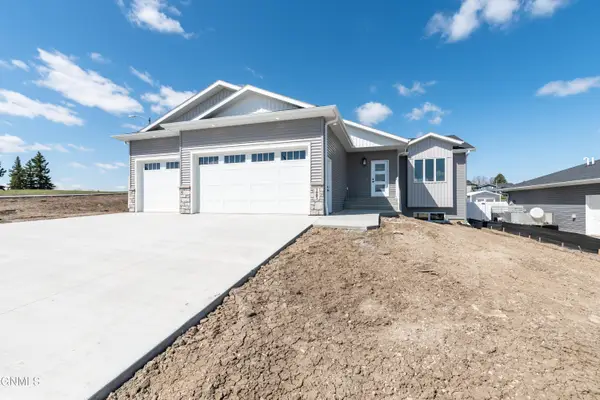 1005 Chippewa Avenue Ne, Mandan, ND 58554