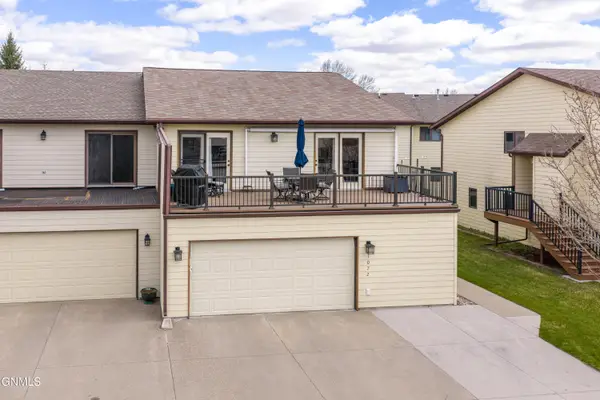 1072 Westwood Street, Bismarck, ND 58504