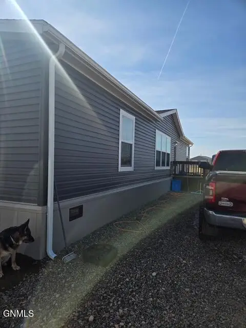 12974 Longview Drive, Arnegard, ND 58835