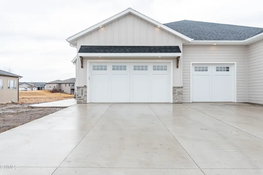 3703 Ridge Way, Bismarck, ND 58503 - #3