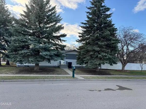 1901 Sioux Street, Williston, ND 58801