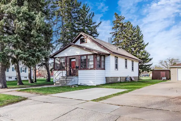 617 3rd Avenue Se, Mandan, ND 58554