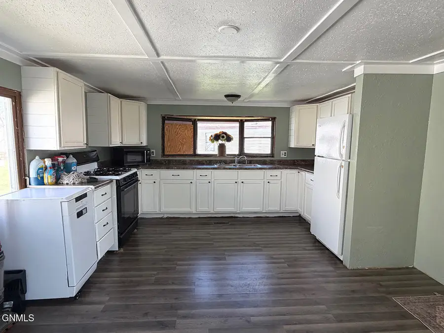 130 Northland, Jamestown, ND 58401 - #2