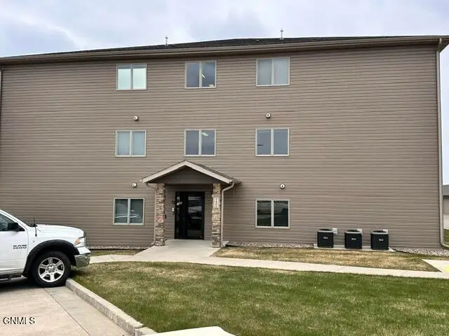 1405 Sharloh Loop #1, Bismarck, ND 58501 - #1