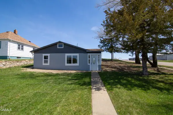101 Illinois Avenue, Mott, ND 58646