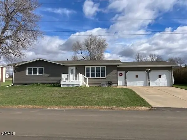 316 Summit Avenue, Hebron, ND 58638
