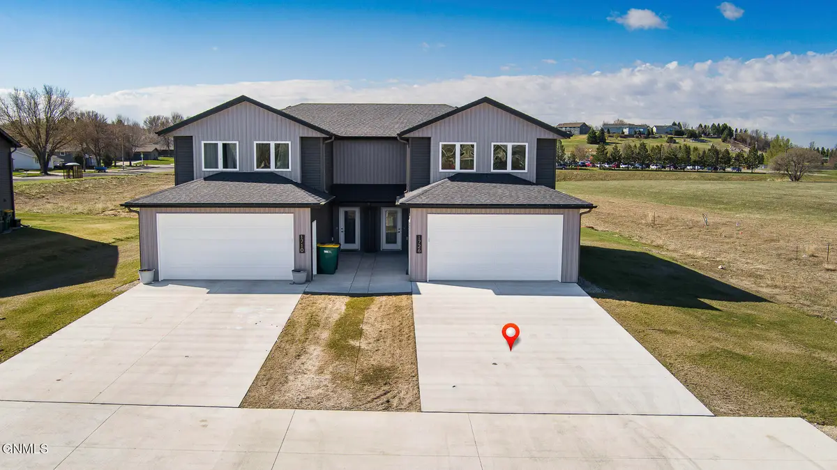 1726 Heart Rdg Lp Se, Mandan, ND 58554 - #1